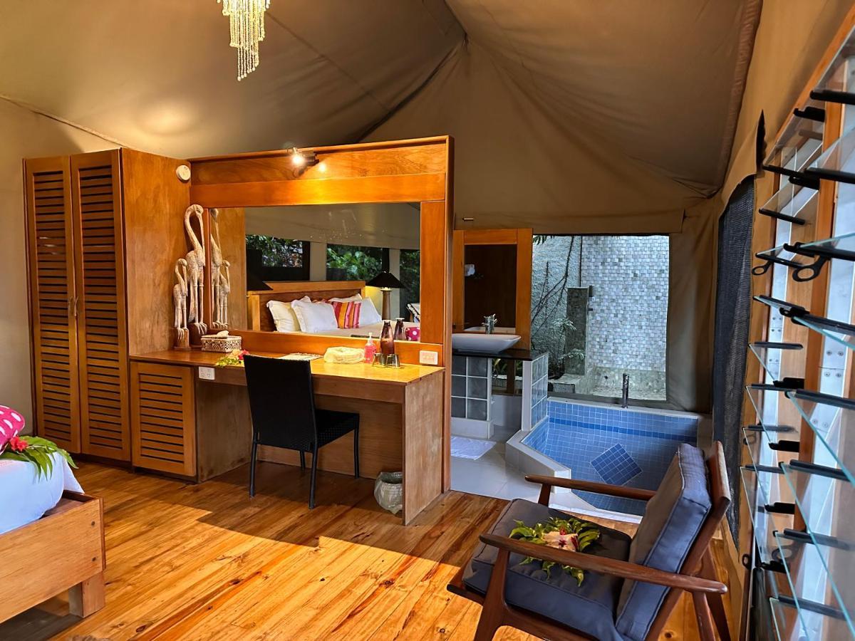 Sau Bay Resort & Spa Waiyevo Buitenkant foto